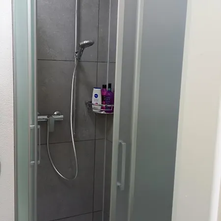 Crisroom
